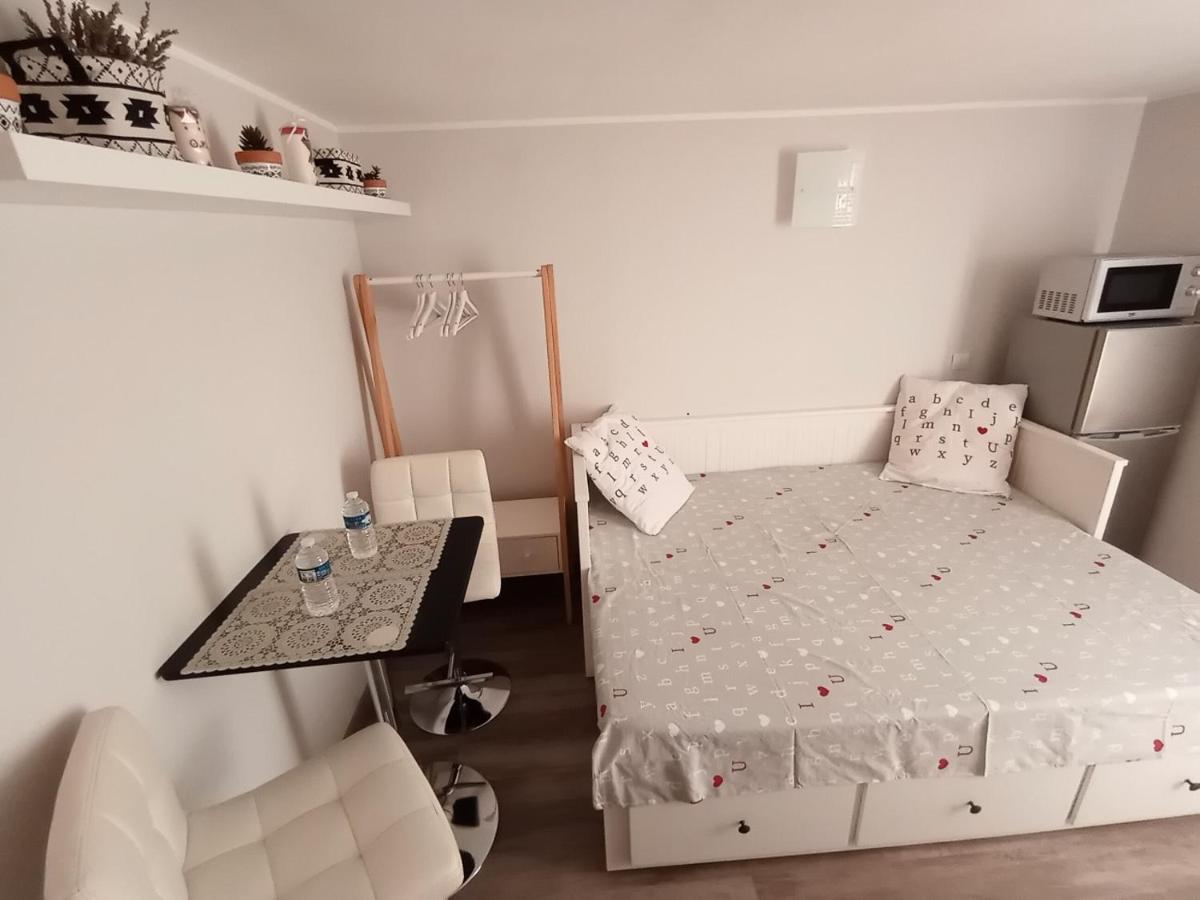 Au Coeur Du Luberon Hotel Cavaillon Buitenkant foto