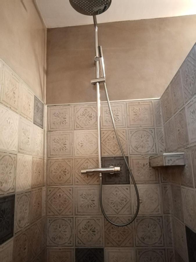 Au Coeur Du Luberon Hotel Cavaillon Buitenkant foto