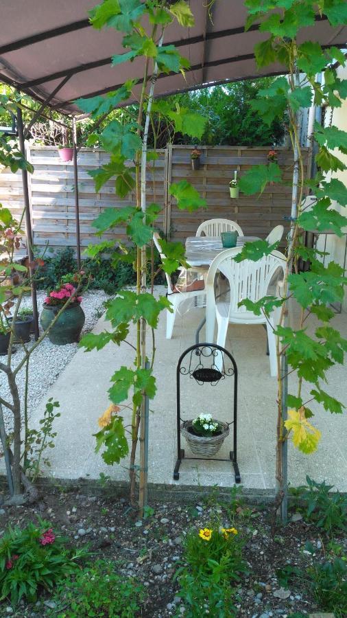 Au Coeur Du Luberon Hotel Cavaillon Buitenkant foto